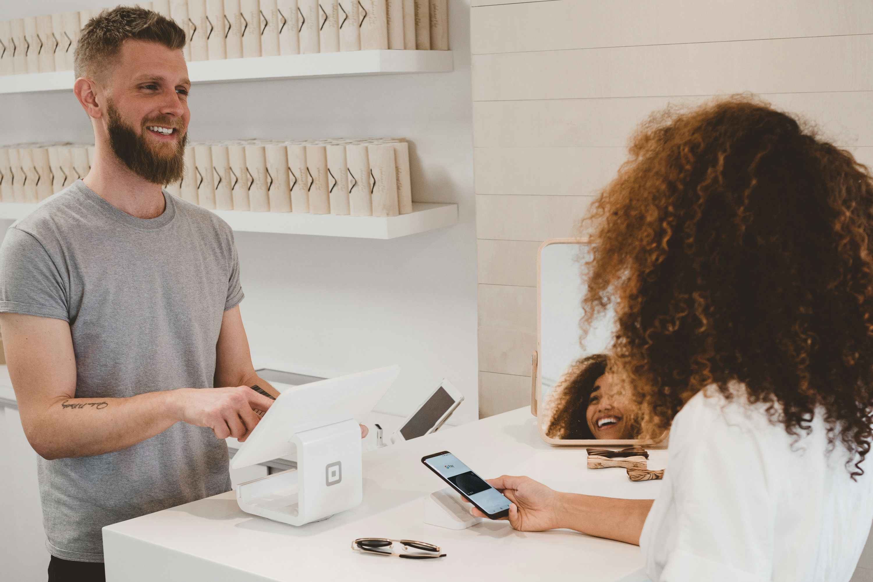 8 Ways to Elevate Customer Experience Management in Competitive Markets