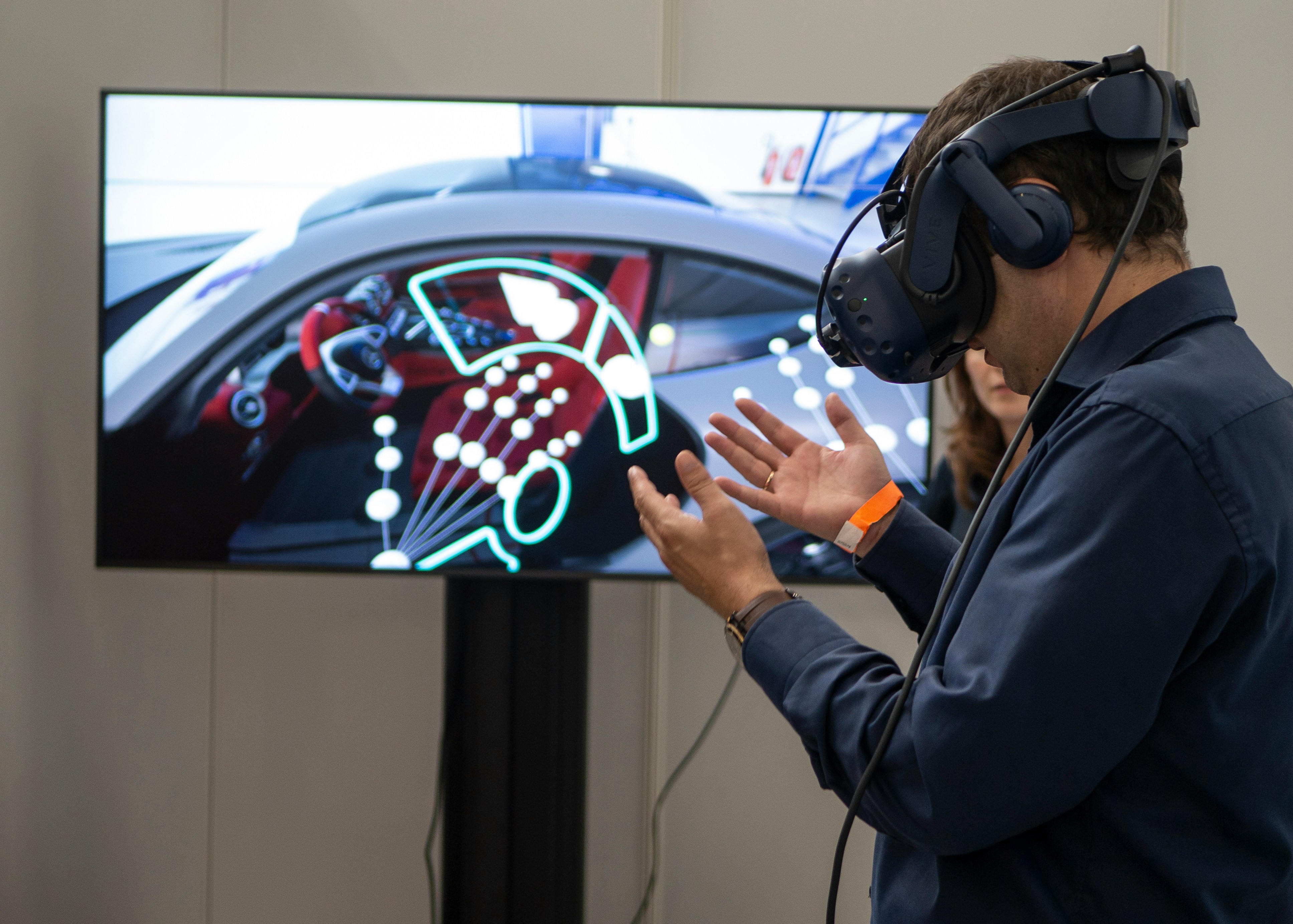 Augmented Reality Tools Revolutionize In-Store Retail Experiences